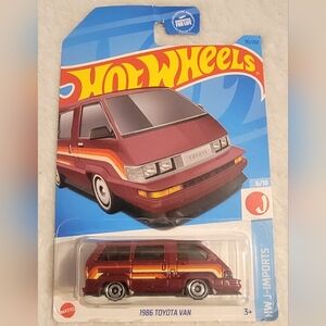1986 Toyota Van Hot Wheels 2021
